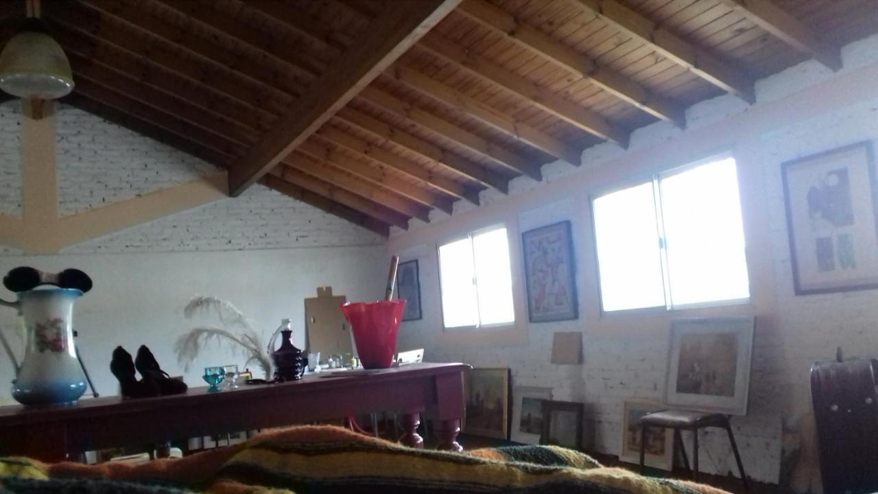 La Casa De Los Murales 아벨라네다 외부 사진