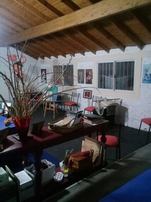 La Casa De Los Murales 아벨라네다 외부 사진