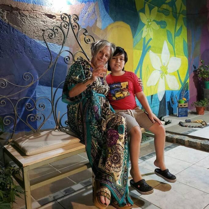 La Casa De Los Murales 아벨라네다 외부 사진
